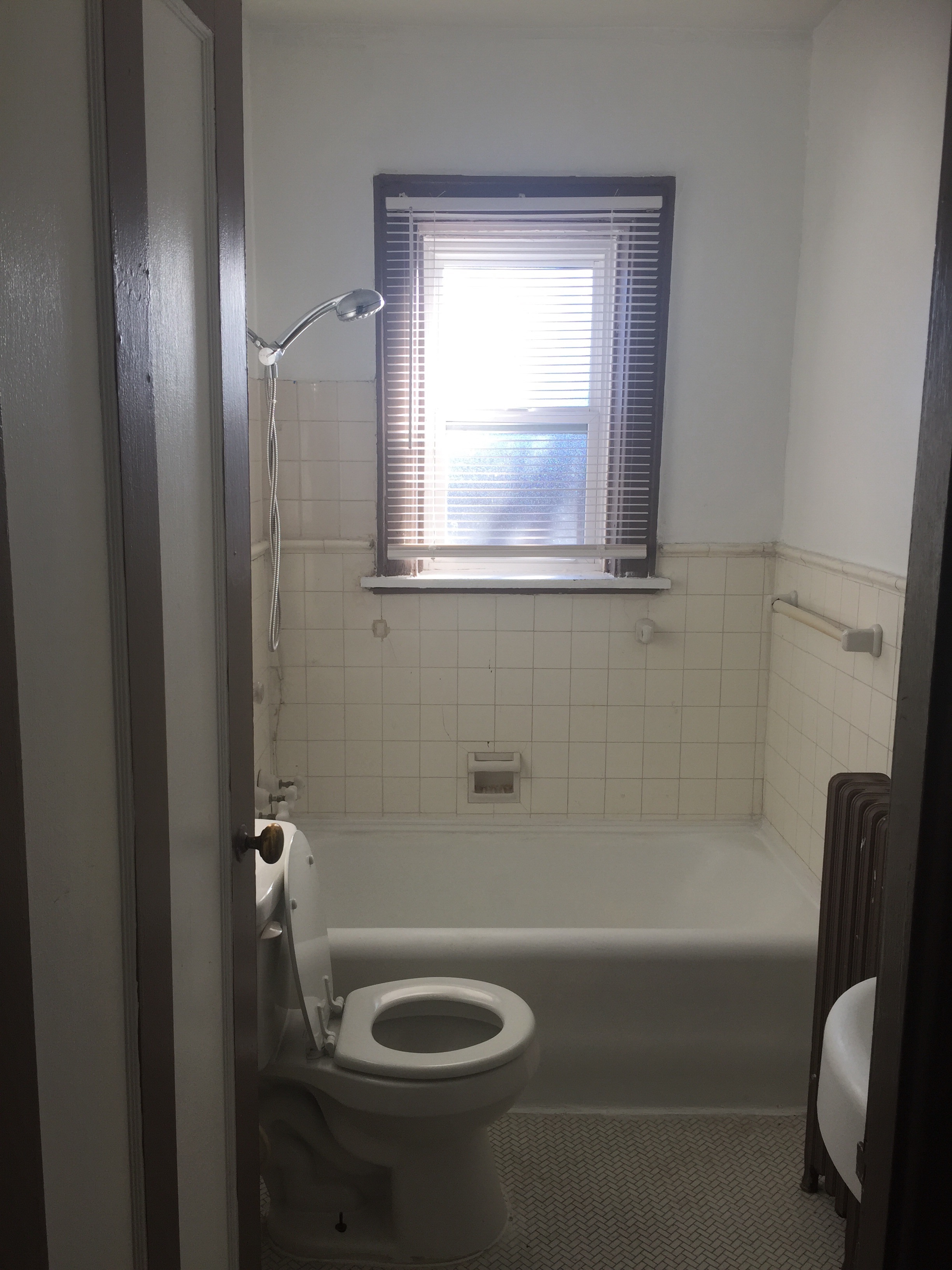 Highland - 12  - 1 Bedroom- Spacious! Newly Renovated! Good Accessibility! Pet-friendly!