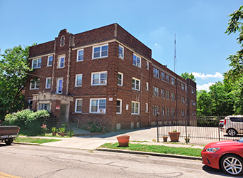 Oak - 102 - 2 Bedroom, 1st floor; near UC and hospitals