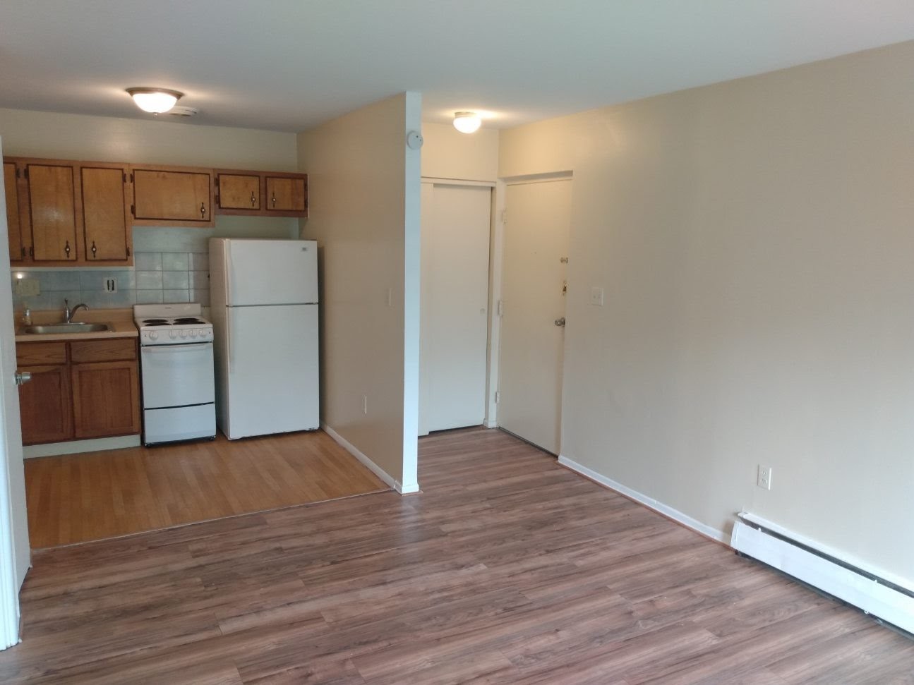 Glen Parker - GP 13 - One bedroom apartment near Northside, pets accepted
