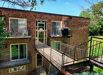 Glen Parker - GP 04 - Northside One-Bedroom Pet-friendly apartment for rent! First Month Free!