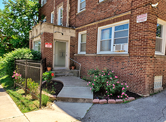 Oak - 101 - Newly renovated 2-bedroom, pet-friendly apartment near UC and Hospitals. Heat included!