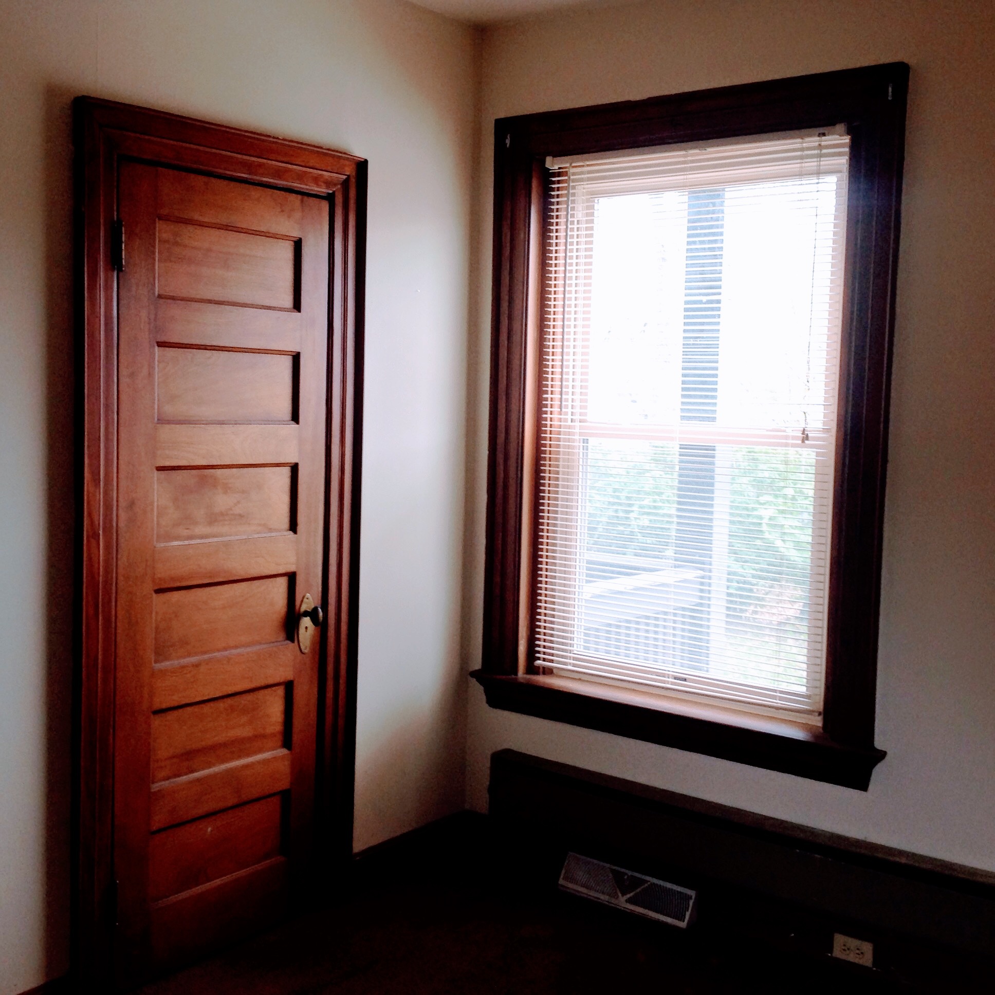 Martana Flats - 512/05 - Charming first-floor, 1-bedroom, in historic Wallace Woods, Covington
