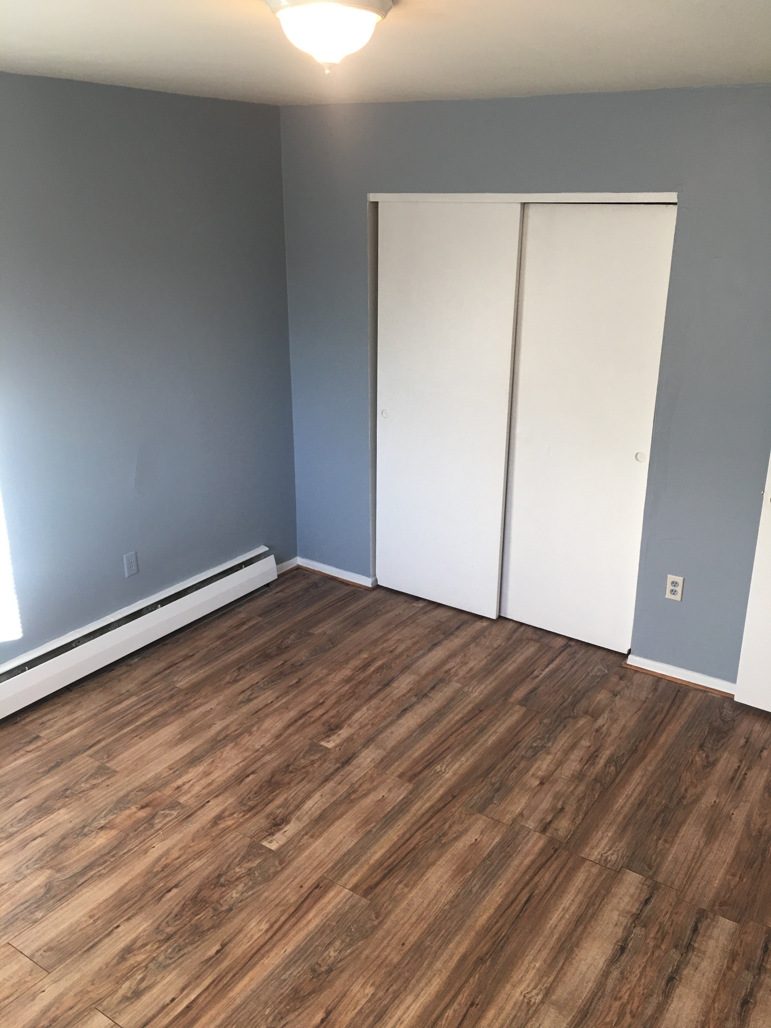 Glen Parker - GP 04 - Northside One-Bedroom Pet-friendly apartment for rent! First Month Free!