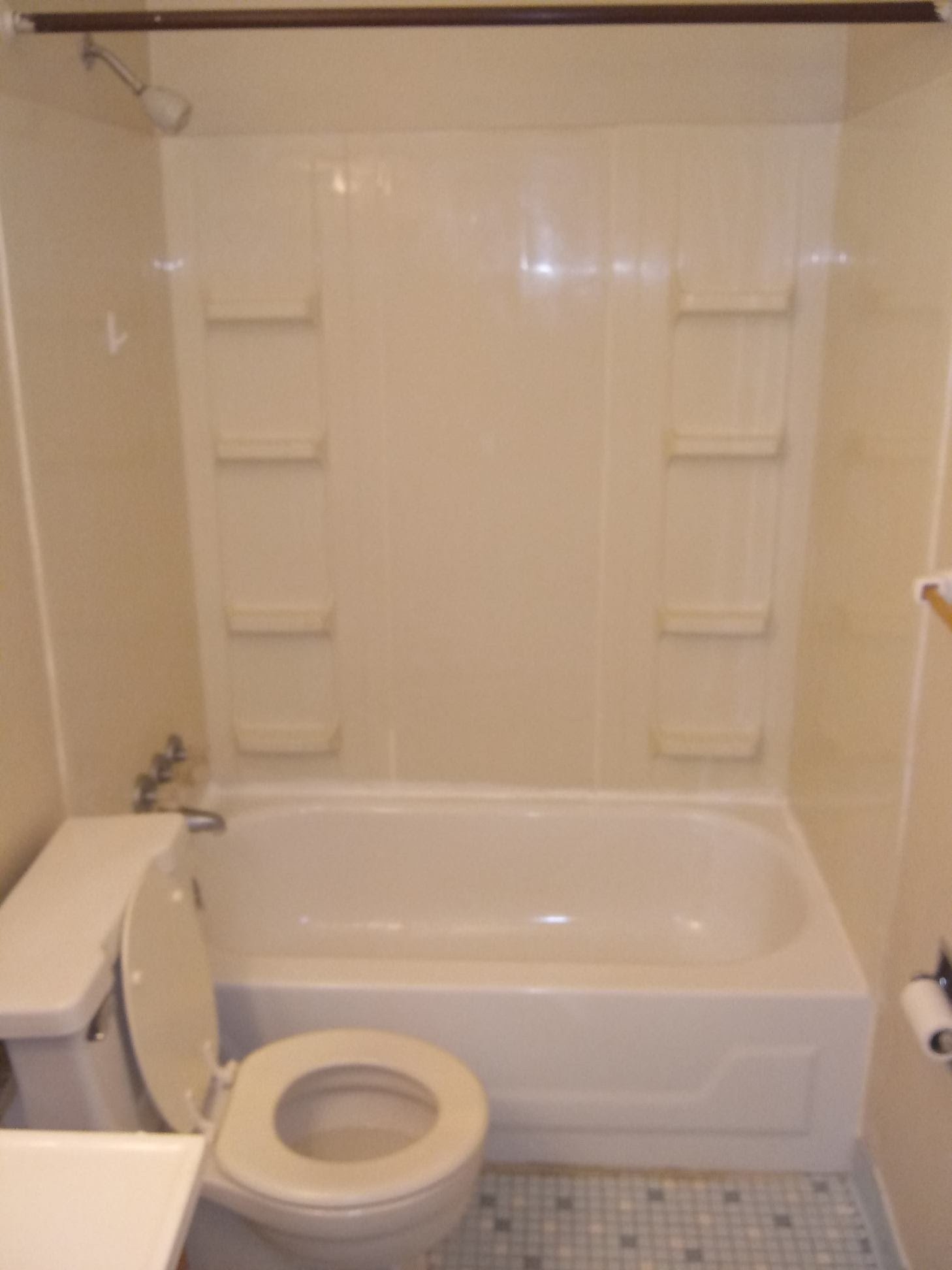Glen Parker - GP 12 -Great Two bedroom apartment in Northside; heat, water and trash included