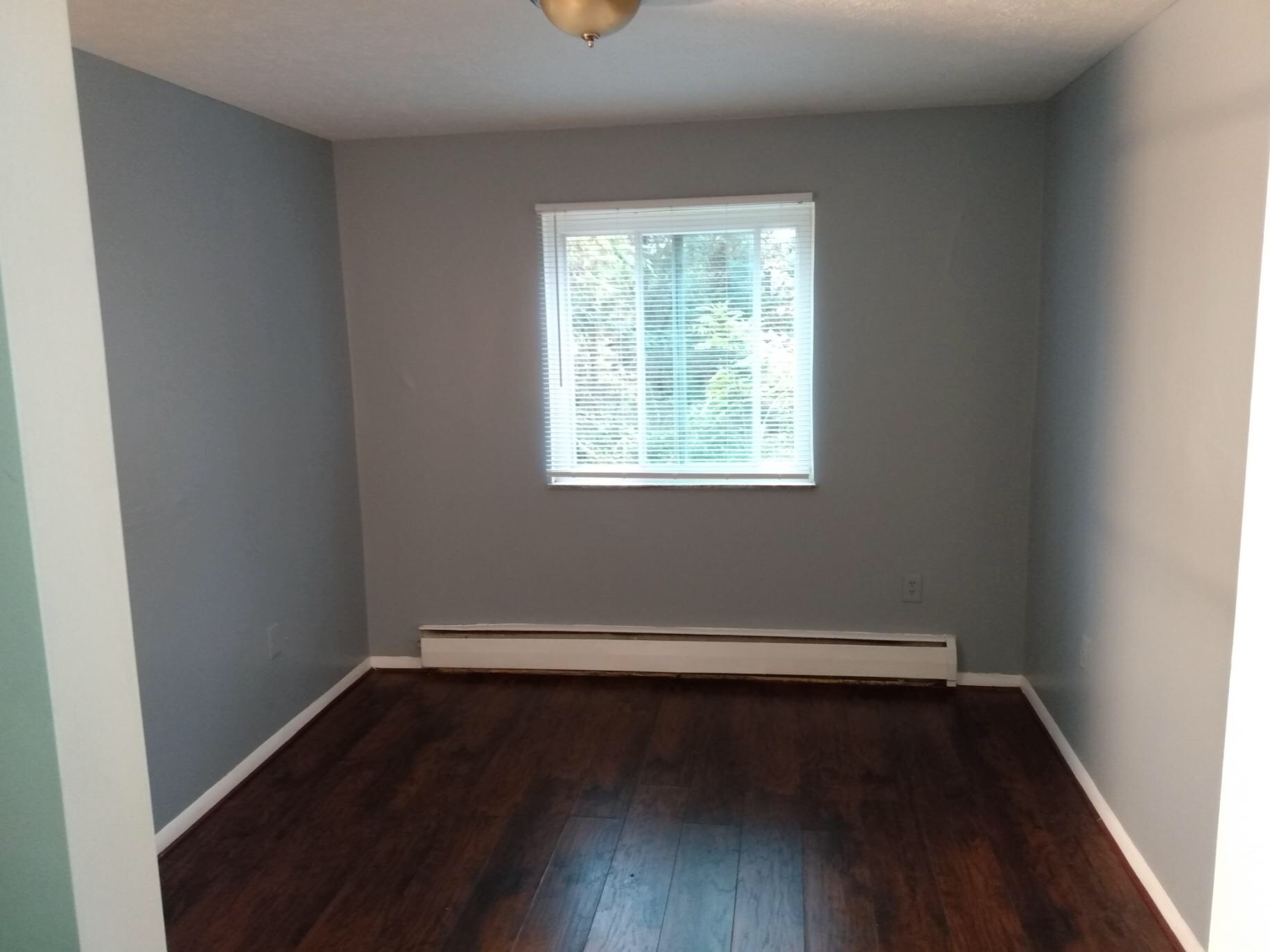 Glen Parker - GP 10 - Nice, pet-friendly,1-bedroom apartment in Northside area! First Month Free!