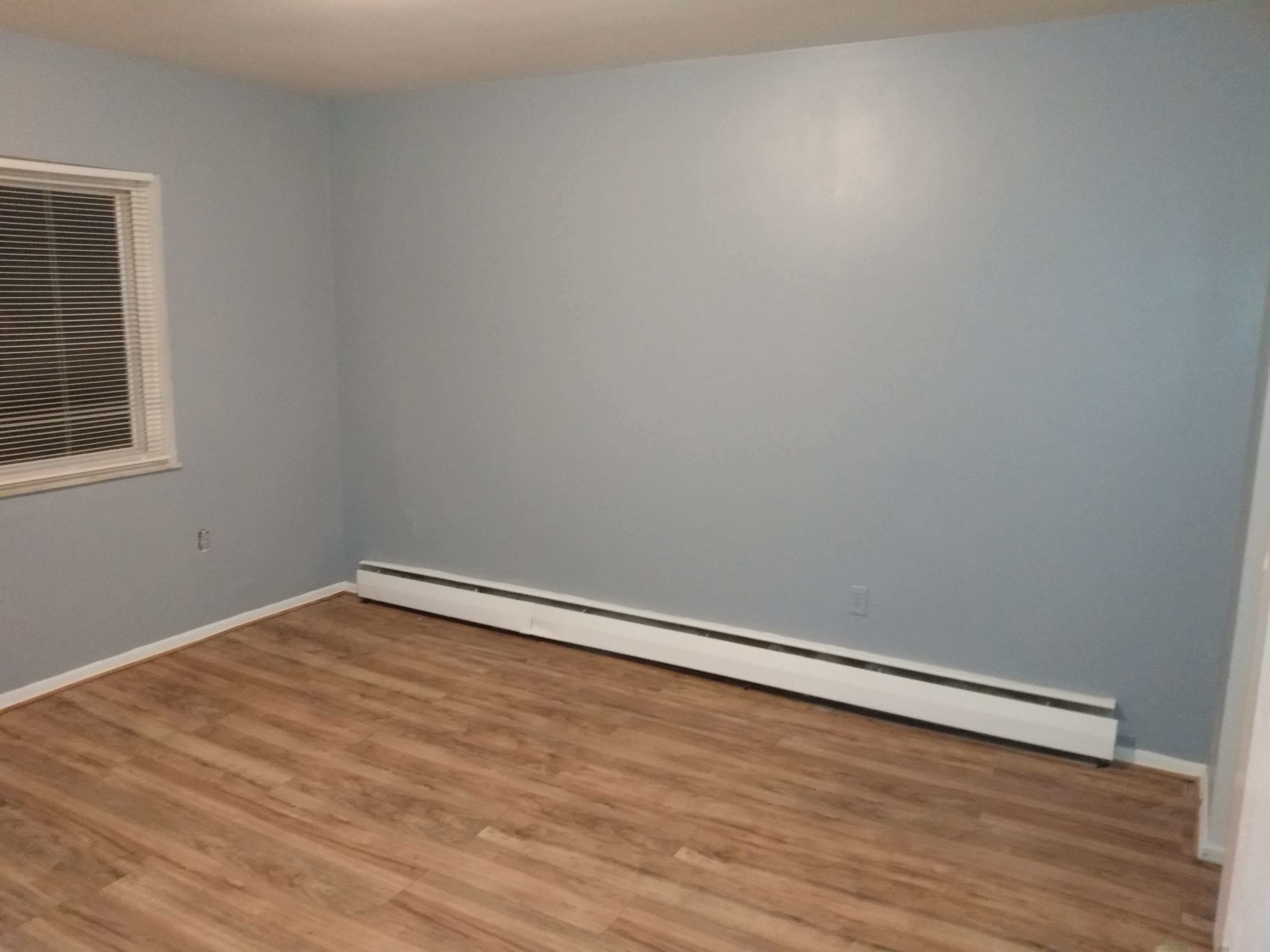 Glen Parker - GP 08 - 2 Bedroom- Spacious! Good Accessibility! heat included! First Month Free!