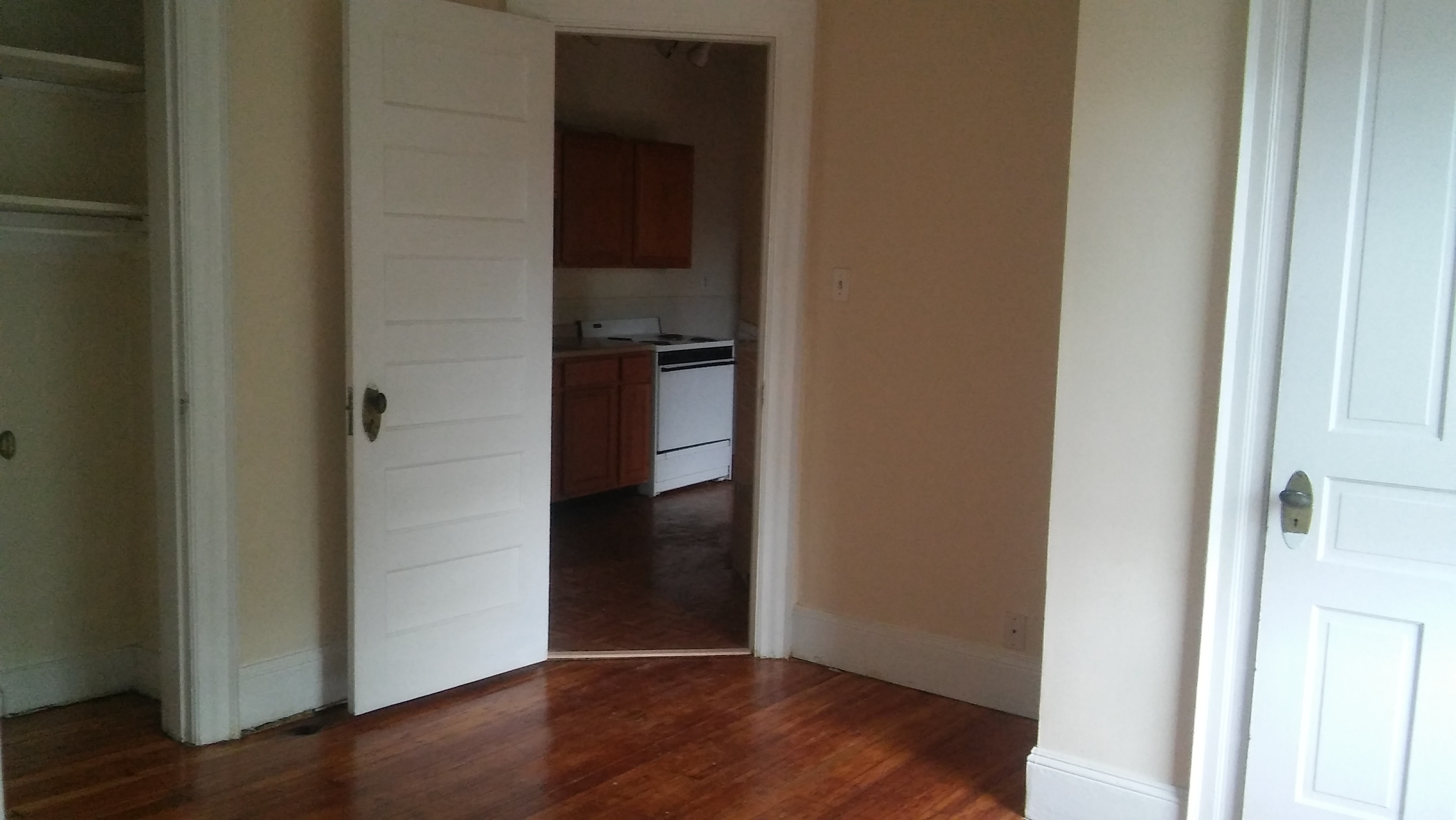 Martana Flats - 512/11 - Beautiful Wallace Woods One Bedroom Apartment for ren