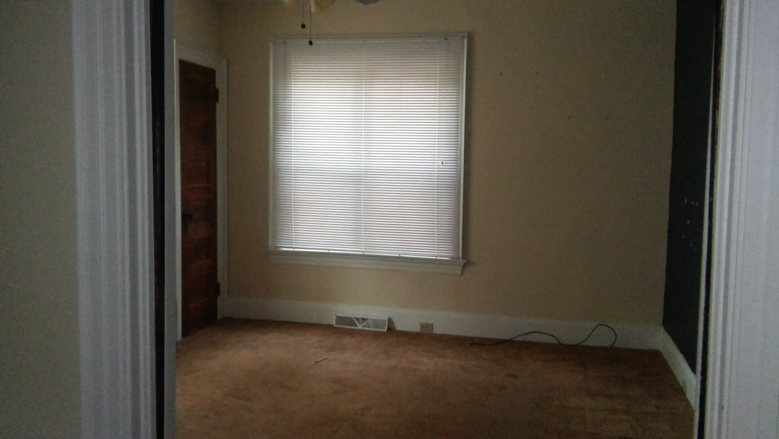 Beautiful Wallace Woods 1st floor Three Bedroom Apartment