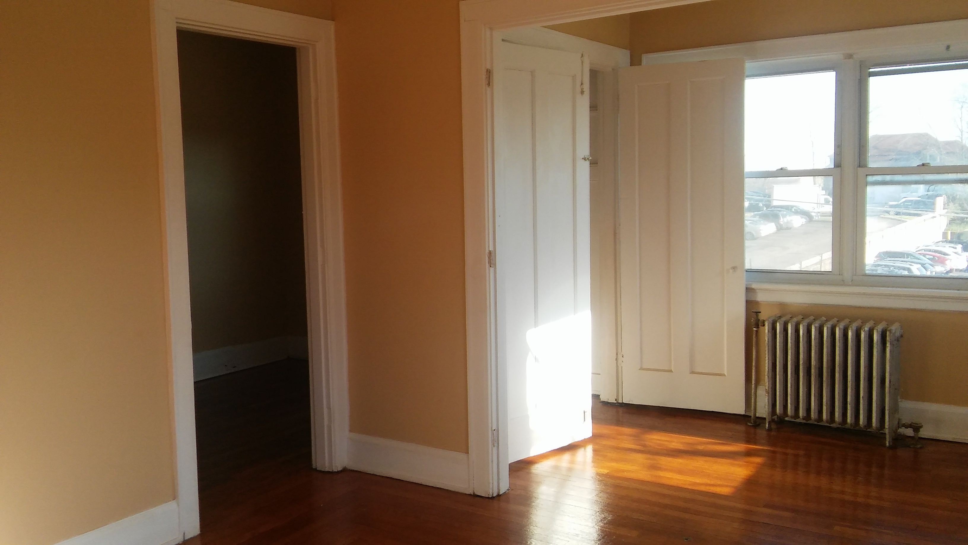 Oak - 101 - Newly renovated 2-bedroom, pet-friendly apartment near UC and Hospitals. Heat included!
