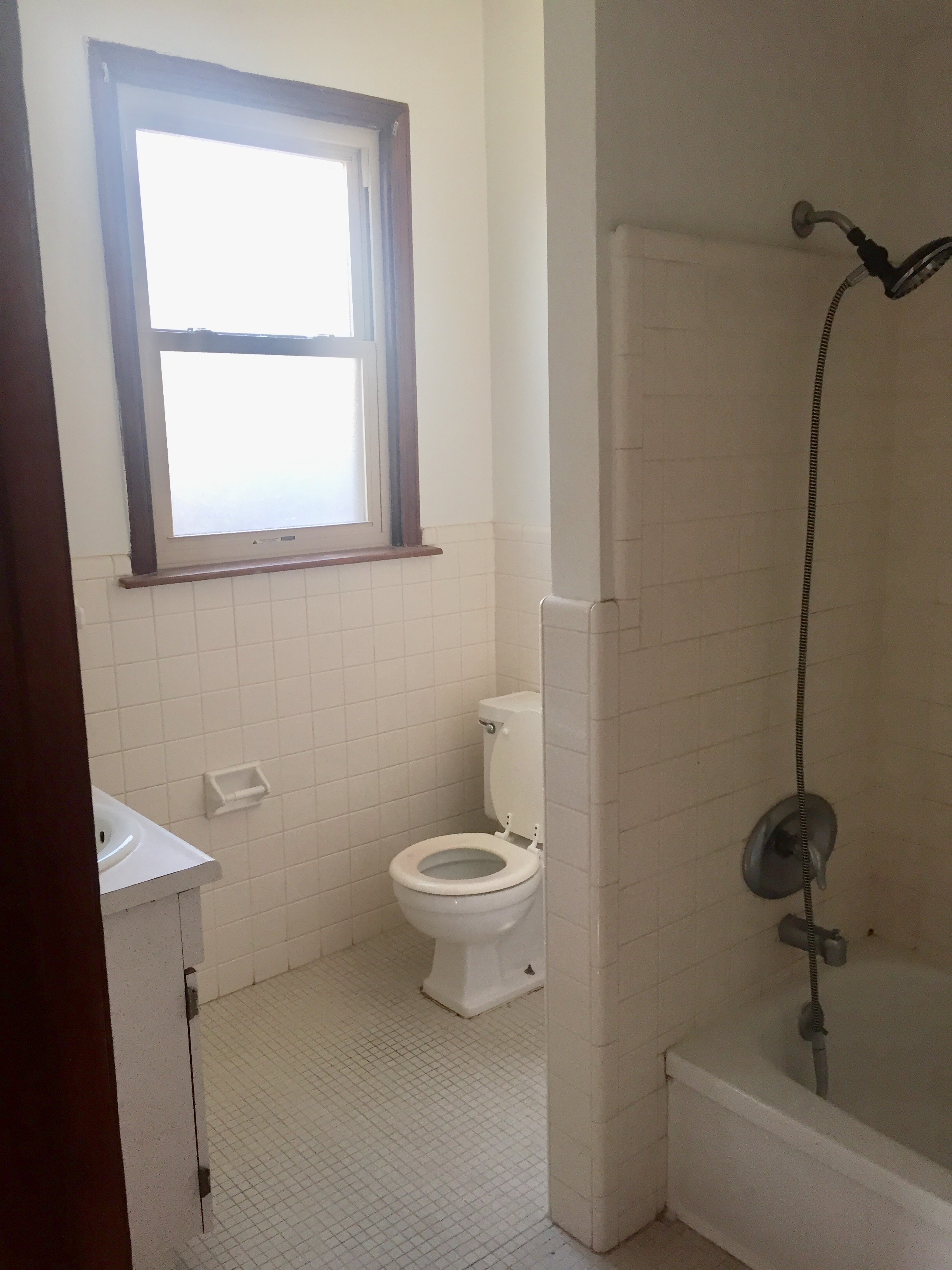 Martana Flats - 512/14- Two-bedroom, pet-friendly apartment in Wallace Woods area of Covington. First Month Free!