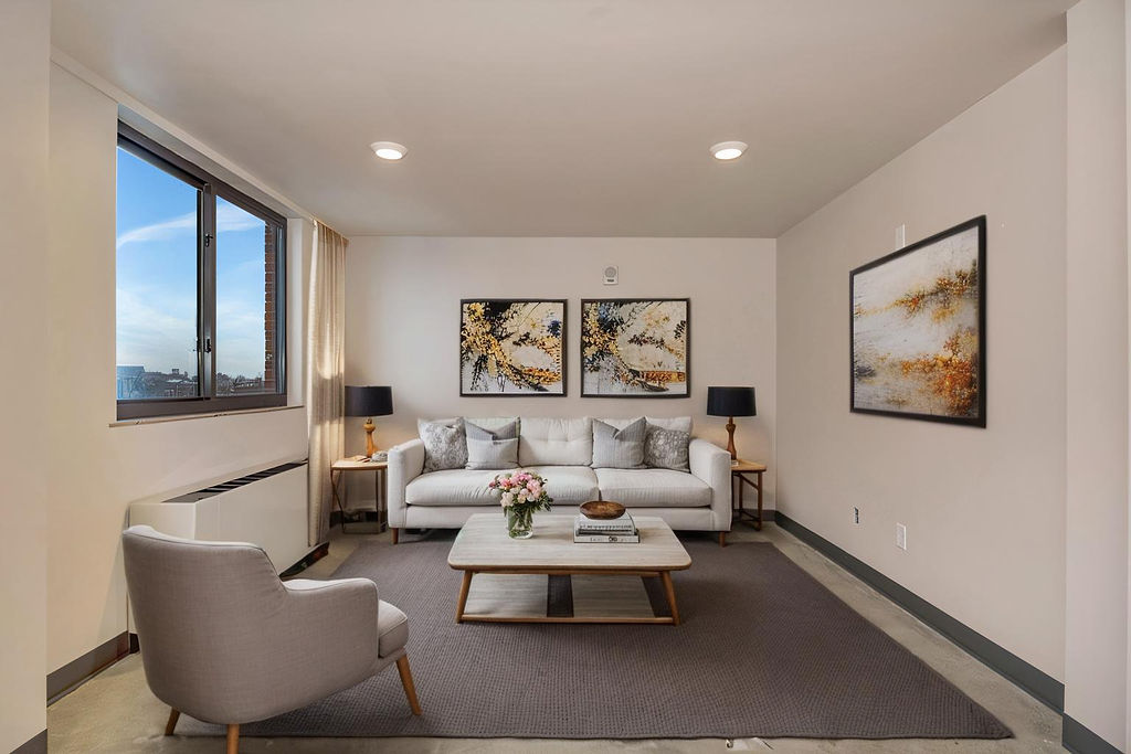 2 Bed 2 Bath Terrace (8th floor)