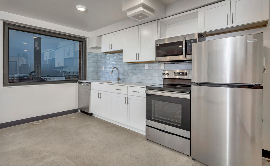 2 Bed 2 Bath Terrace (7th floor)
