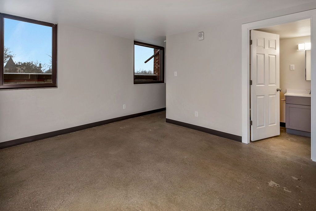 2 Bed 2 Bath Double Terrace (7th floor)