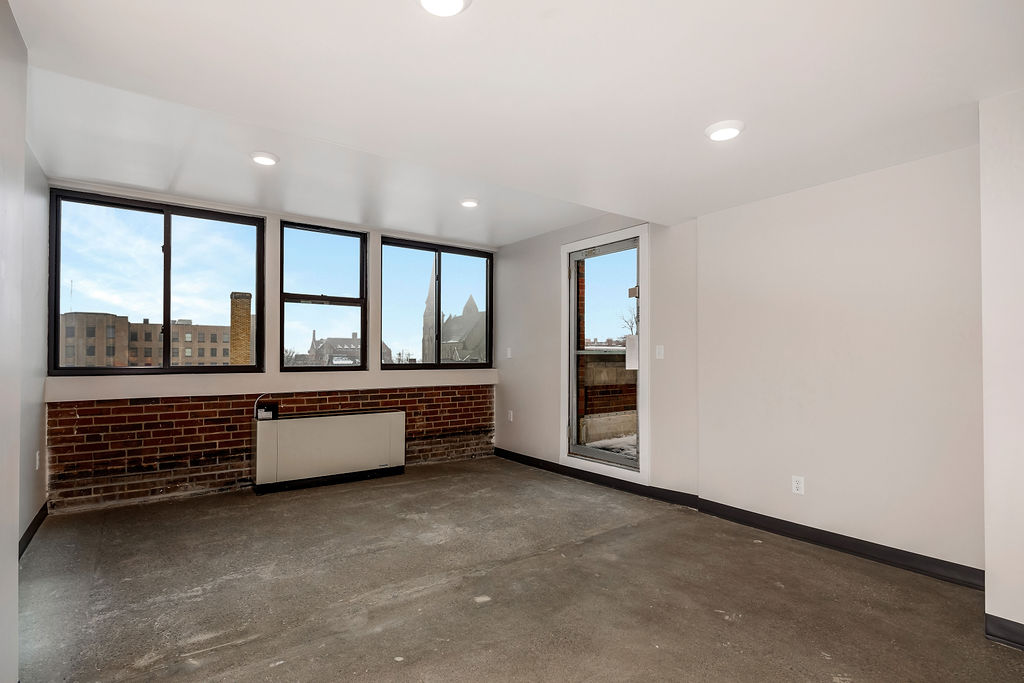 2 Bed 2 Bath Double Terrace (7th floor)