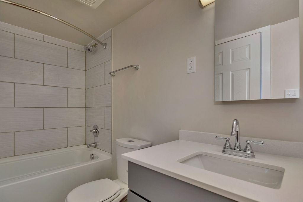 2 Bed 2 Bath Double Terrace (7th floor)