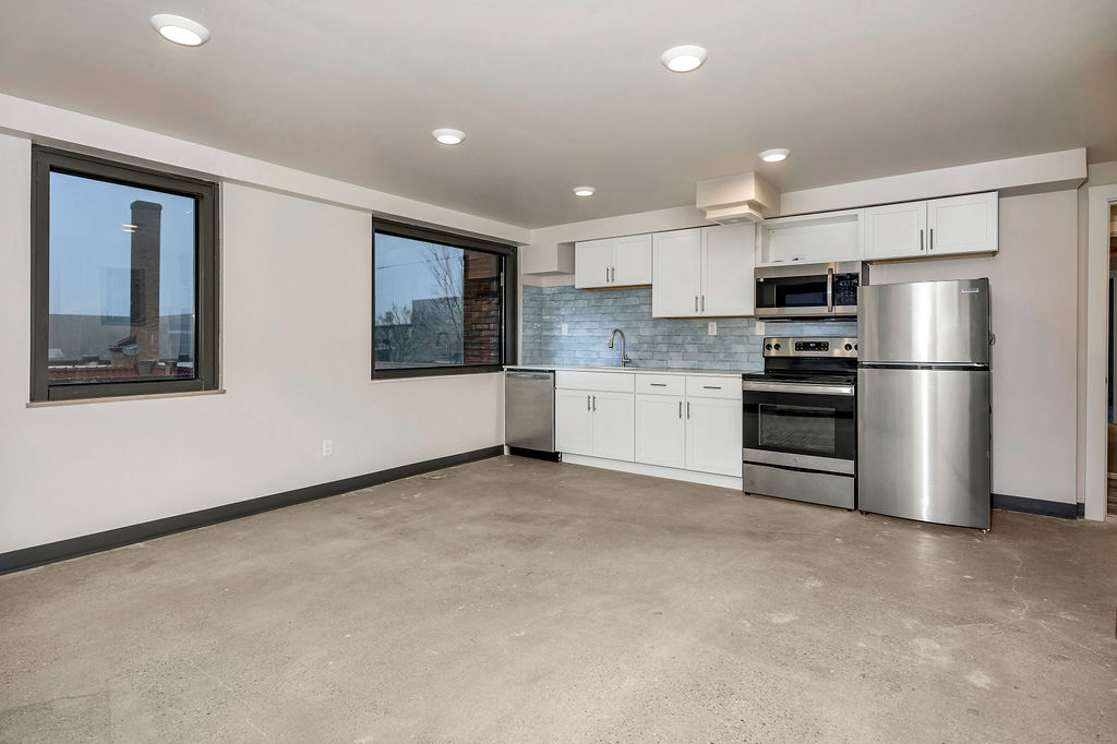 2 Bed 2 Bath Terrace (7th floor)