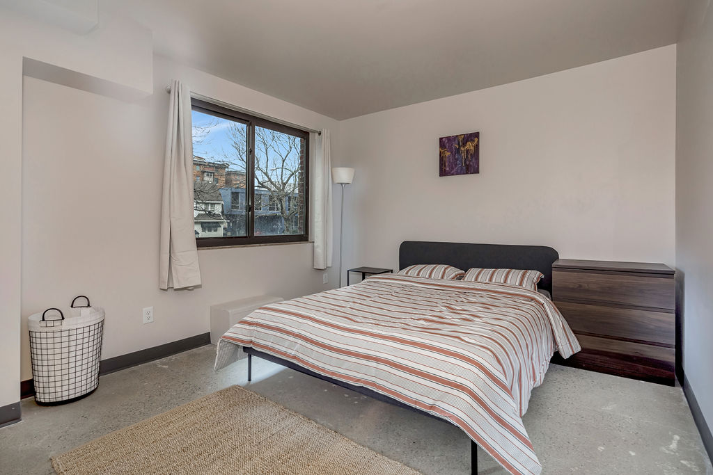 2 Bed 2 Bath (04)