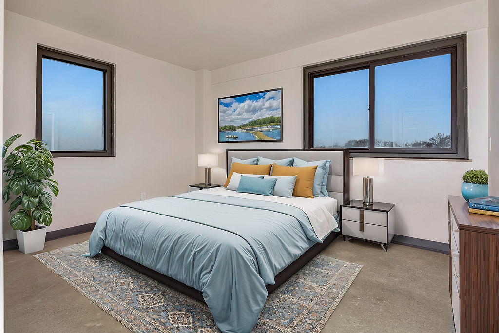 2 Bed 2 Bath Terrace (8th floor)