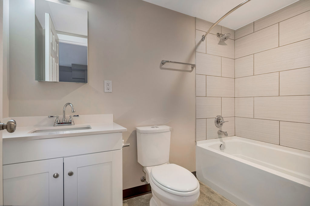2 Bed 2 Bath Terrace (7th floor)