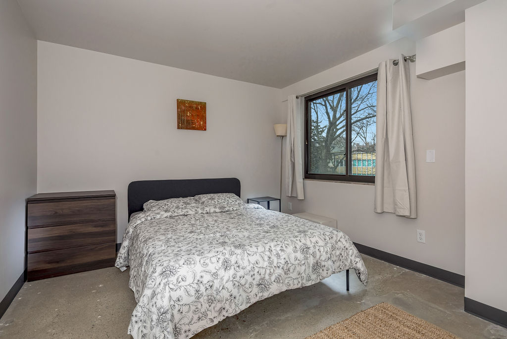 2 Bed 2 Bath (04)