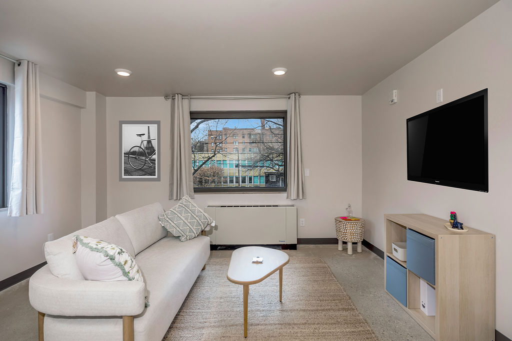 2 Bed 2 Bath Terrace (7th floor)