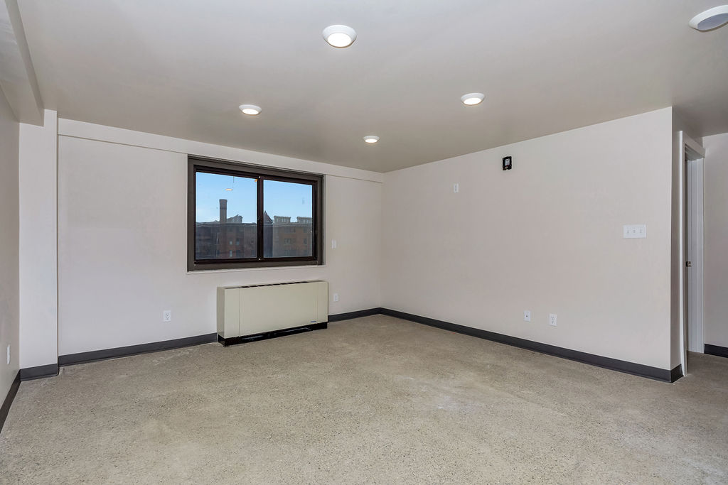 2 Bed 2 Bath Terrace (7th floor)