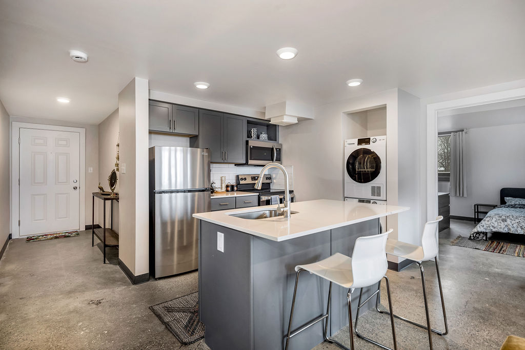 2 Bed 2 Bath Double Terrace (7th floor)