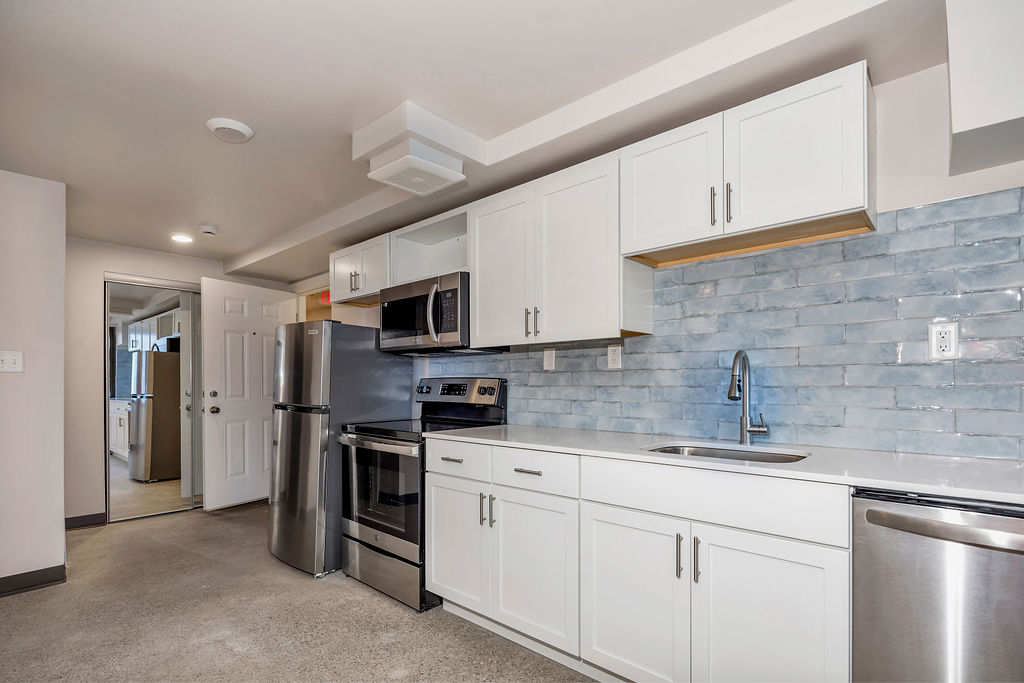2 Bed 2 Bath Terrace (7th floor)