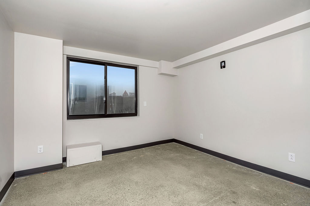2 Bed 2 Bath Terrace (7th floor)