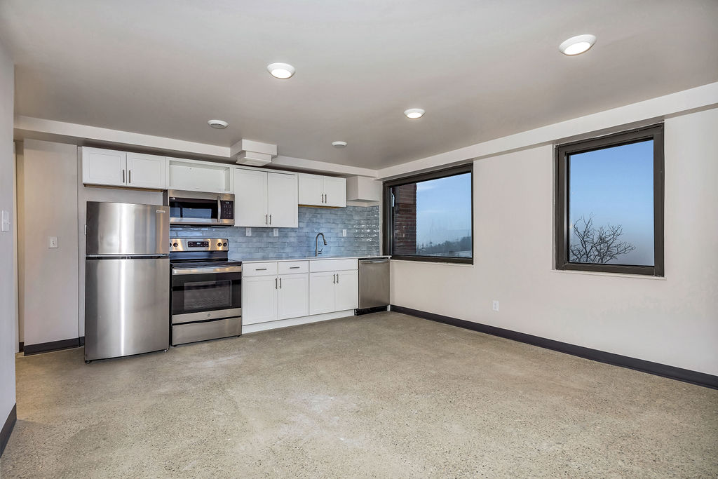 2 Bed 2 Bath Terrace (7th floor)