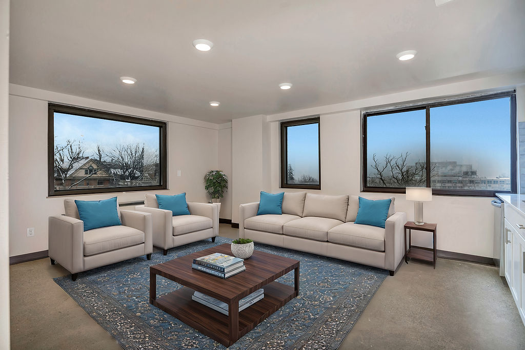 2 Bed 2 Bath (02 , 06 )